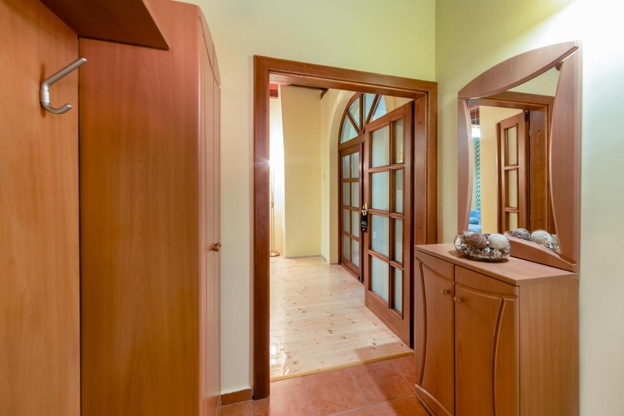 סובוטיקה Dumalux Apartment מראה חיצוני תמונה